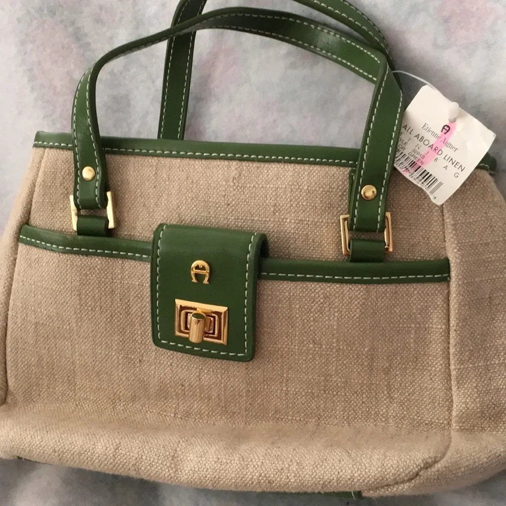 3 handbags UGG Etienne aigner new and wallet - Picture 3 of 4